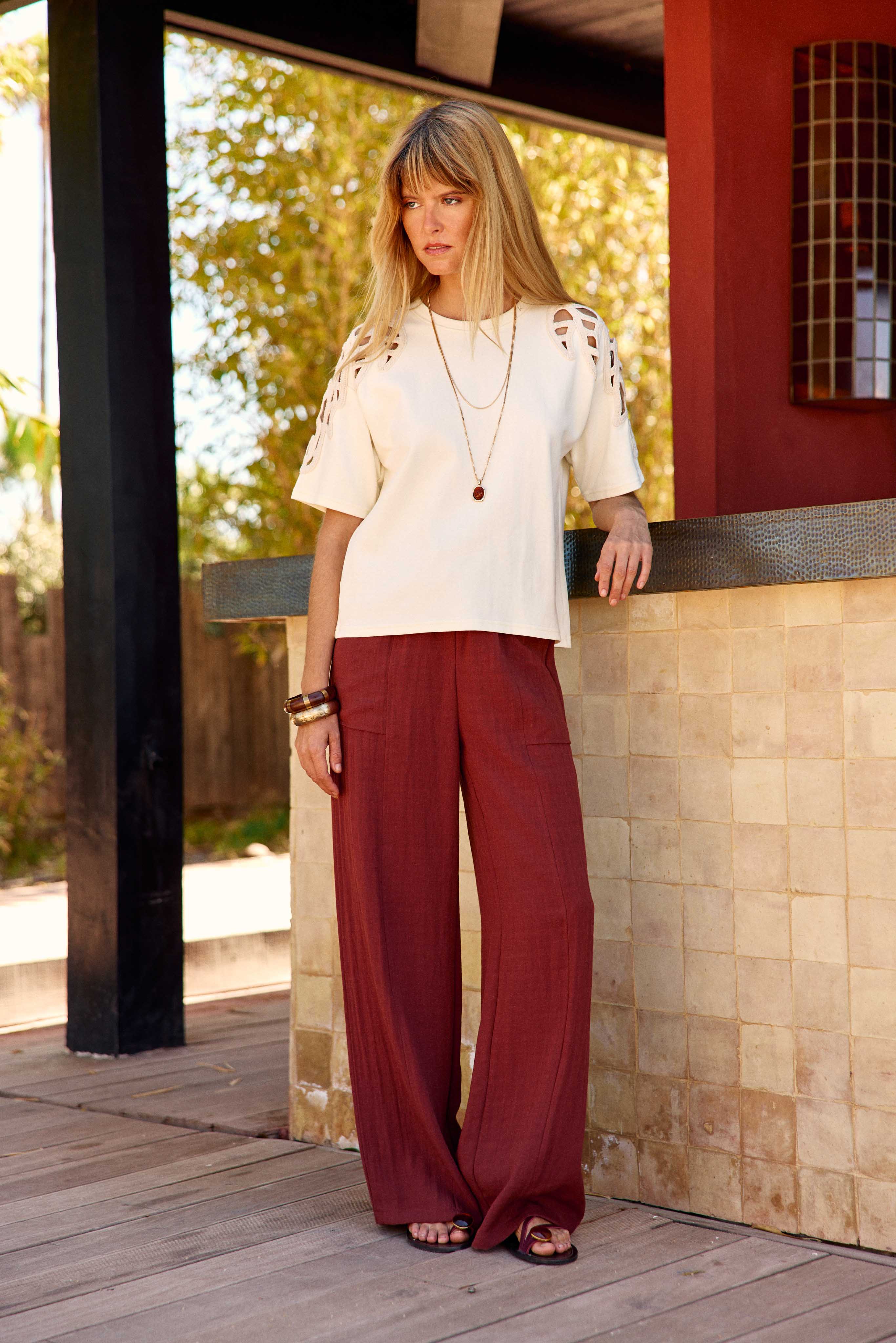 Taisy – Oversized Ajour-T-Shirt