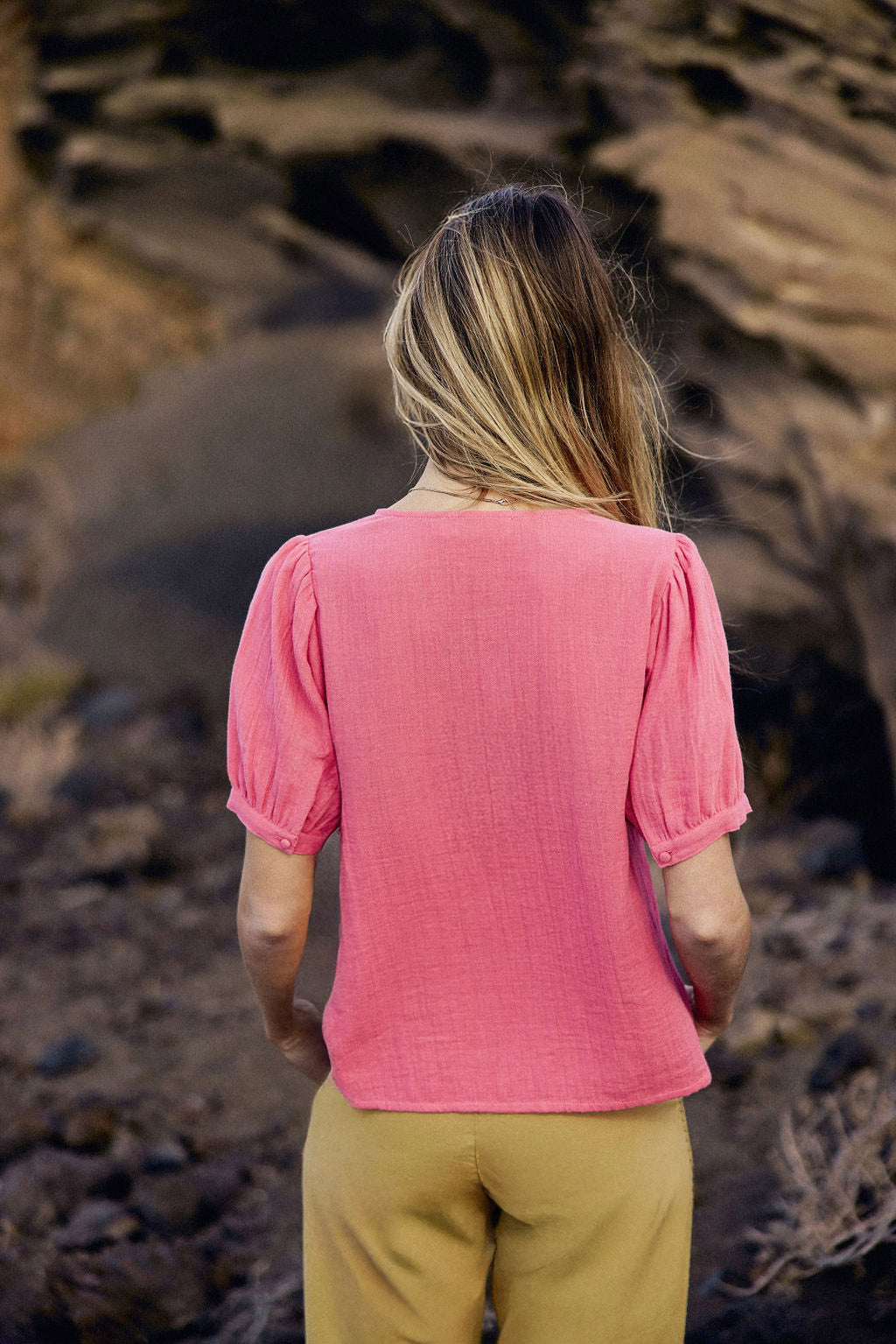 Pink V-neck top - Tevan