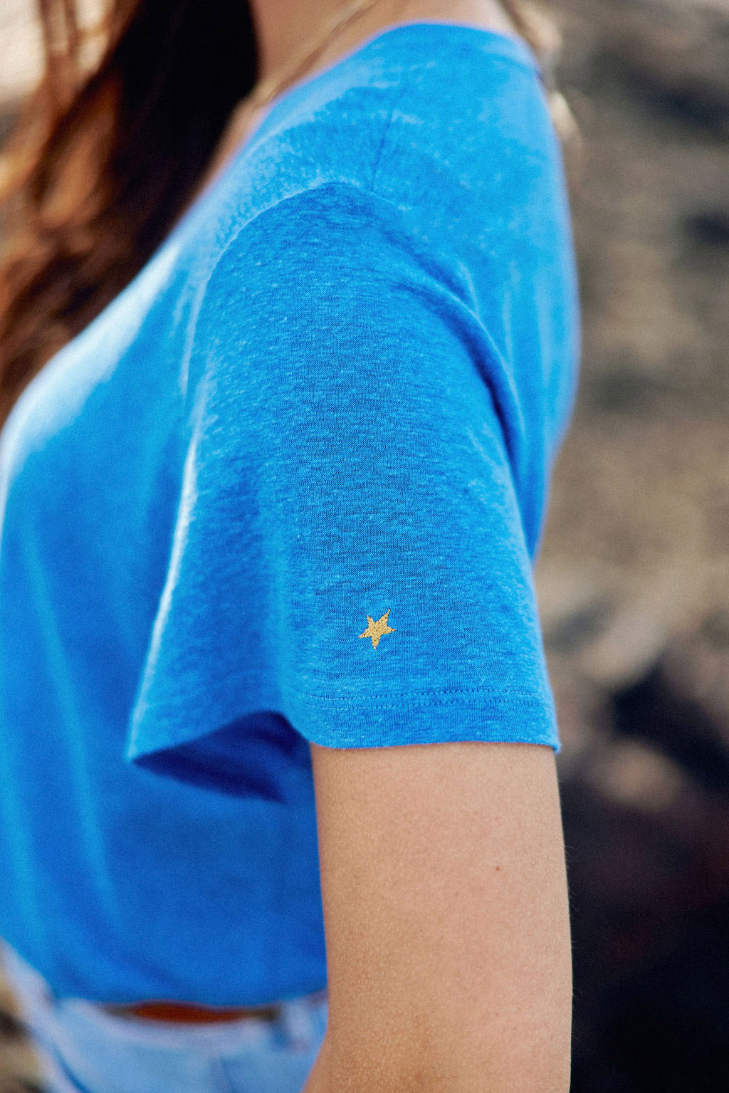 Blue V-neck T-shirt - Thana