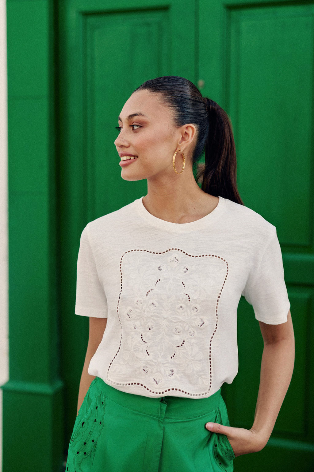 Ecru embroidered T-shirt - Thessa