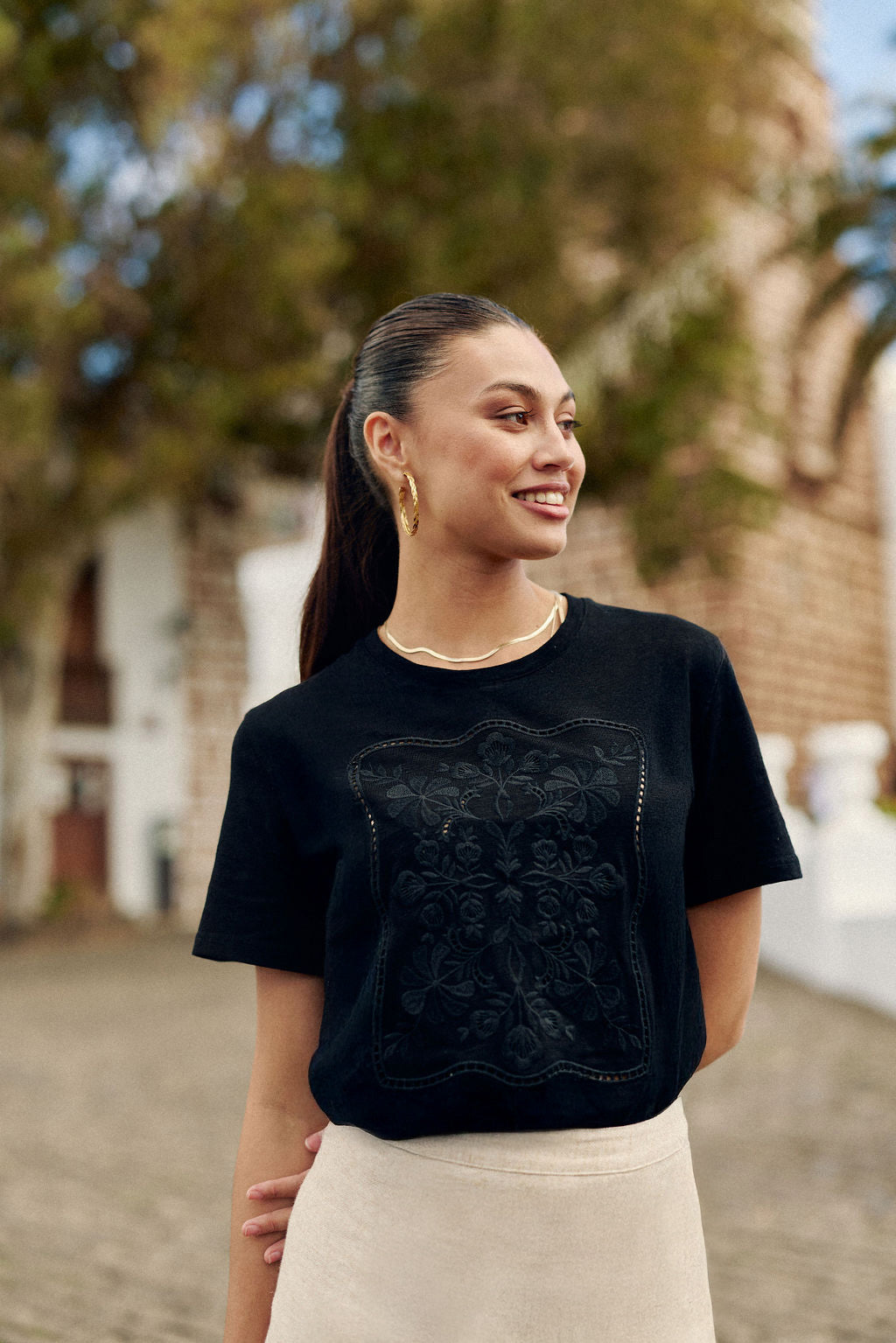Black embroidered t-shirt - Thessa