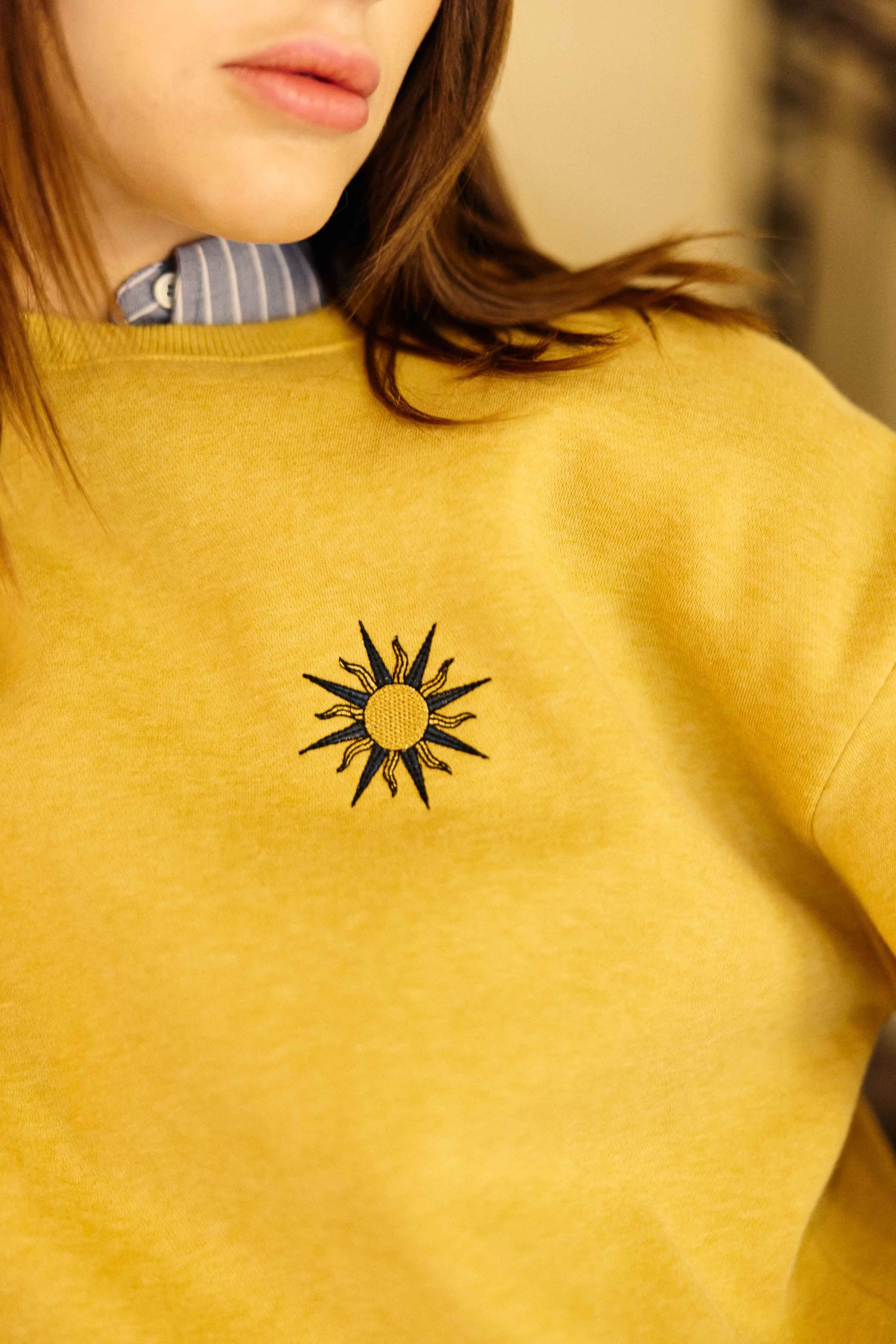 Sweat brodé ocre - Tiger