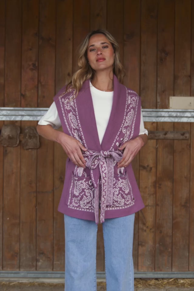 Women's Parma Bandana Print Sleeveless Gilet - Molitor | LA PETITE
