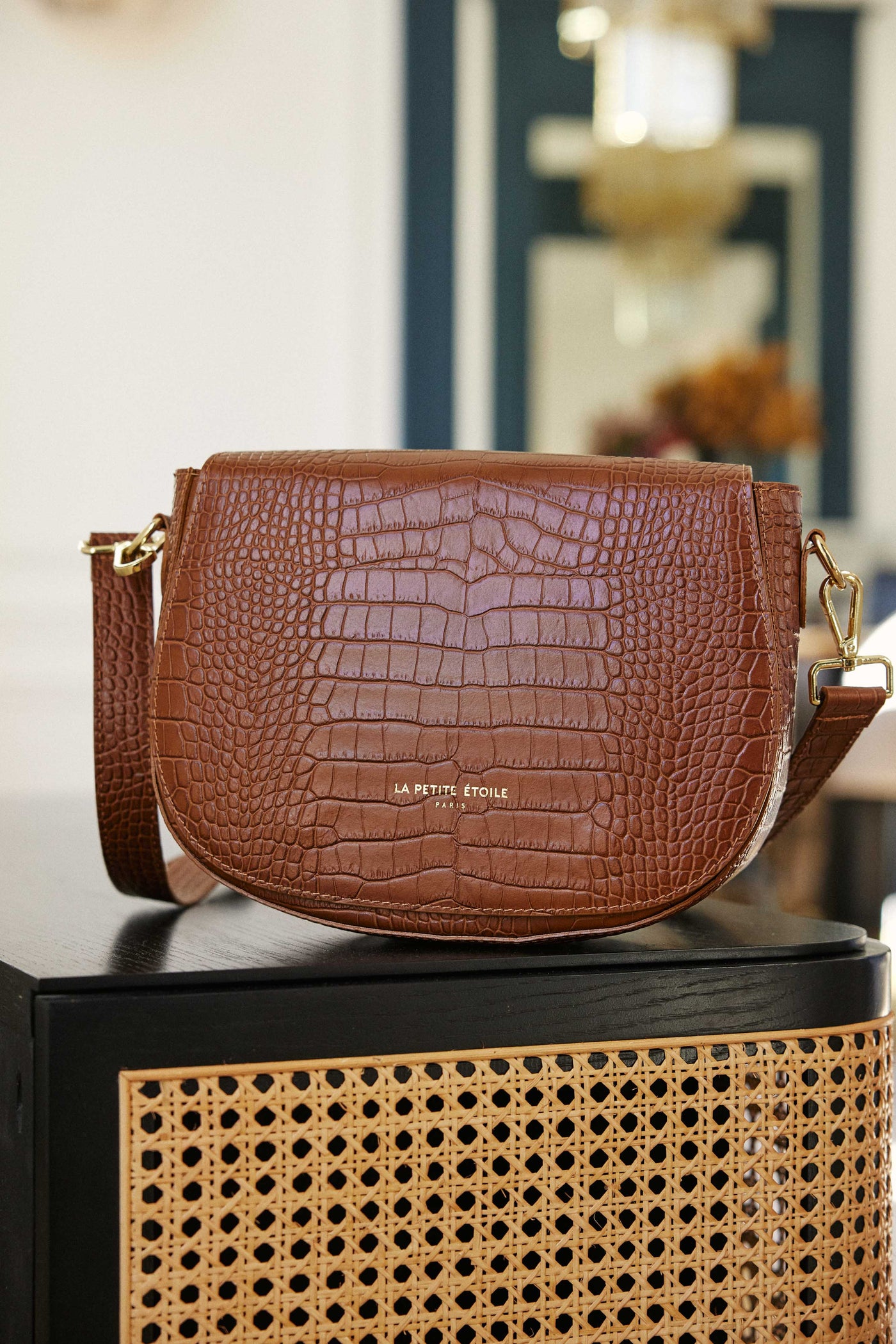 Handbag Jones - Camel